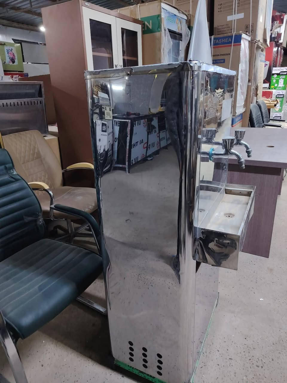 براد الرافدين ستيل اخو الجديد السعر 150الف
الاسعار مكتوبه على الصور

كل ما تحتاجه من اثاث منزلي واثاث مكتبي تجده في معرض 
النعيمي للاثاث الجديد 
والمستخدم مستعدون لشراء الاثاث المستخدم والمراوس ماعليك سوى الاتصال على الرقم ويوجد واتساب تكريت القادسيه مدخل گراج بغداد شارع الدفاع المدني مقابل صيدلية الواثق مجاور الرعايه الاجتماعية معرض النعيمي ***********
