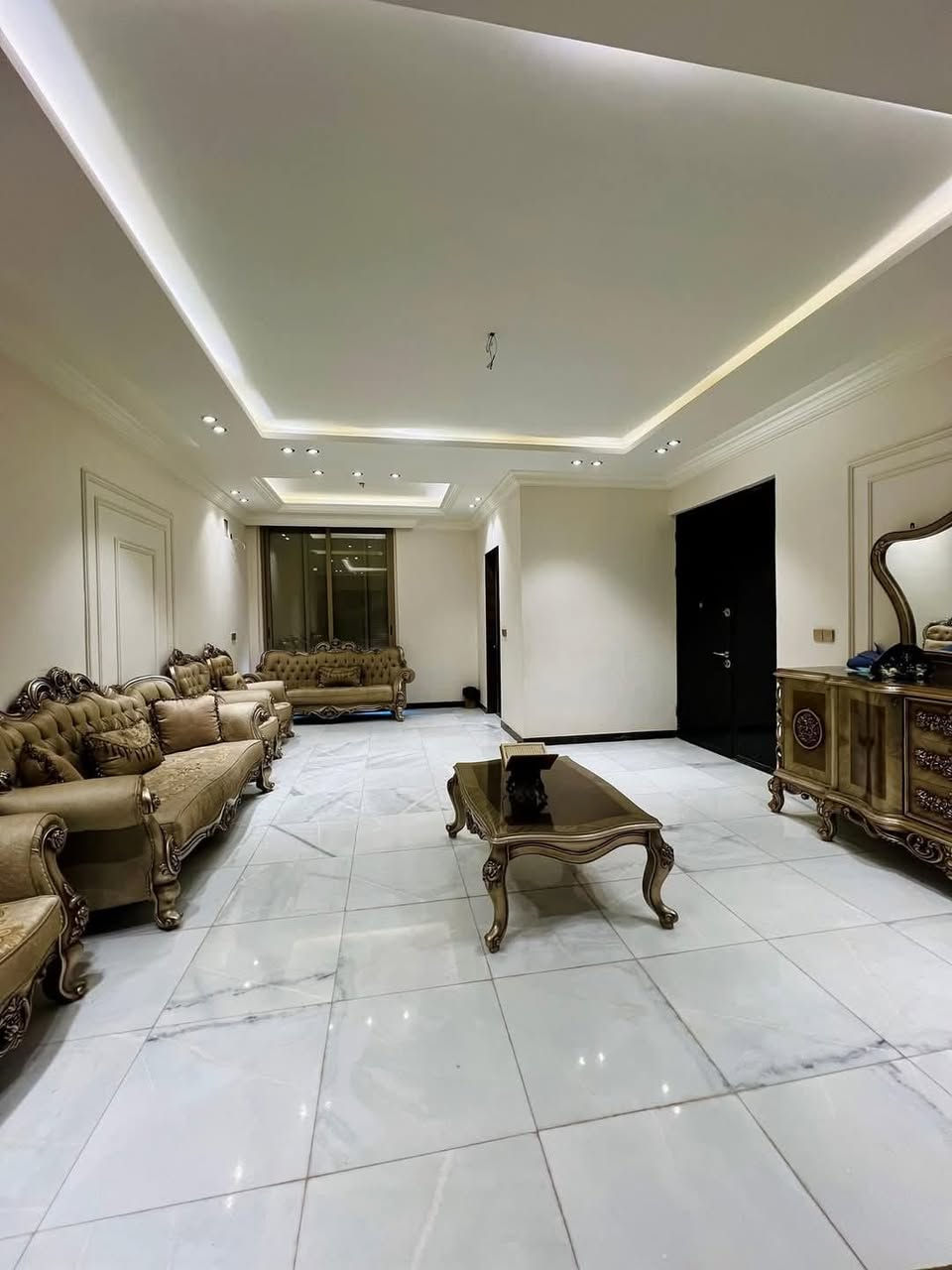 🌟دار حديث للبيع البيجية 2025
المساحة 300 متر _ واجهة 10 متر 
سند مستقل 
يحتوي على 8 غرف نوم ماستر،  صالة واسعة مطبخ حار وبارد وحمام ضيوف كراج 

للاستفسار: *********** وتساب 
مكتب أمير علي للعقار المنصور حي دراغ شارع جامع دلال الكبيسي 

#دار_للبيع_البيجية #عقارات_المنصور #البيجية #بيوت_بغداد #عقارات_العراق_2026 #مجمع_المنصور_ستي #البيجية_المنصور
