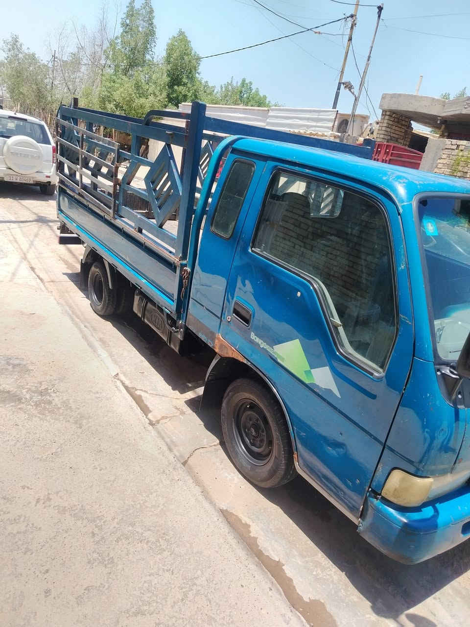 السلام عليكم للبيع كيا فنتيره حمل رقم انبار مديل ٢٠٠٠ سياره كير مكينه اكسل شاصي مكفولات الكشر كدام العين ما بي قطره صبغ العنوان بغداد البياع تقاطع درويش للاستفسار الاتصال على الرقم *********** السعر ٥٥ وبيهه مجال
