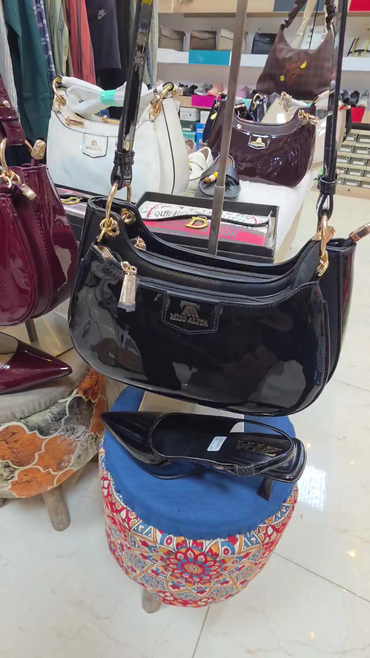 #تميزي_مع_اسطنبول

جديد ومختلف
كوالتي عالس
الالوان  7

#أسطنبول_مول_المسيب_الطابق_الثاني


**إذا كنت صاحب هذا الإعلان وتريد حذفه لأي سبب، رجاءا أرسل رسالة إلى الدعم الفني**