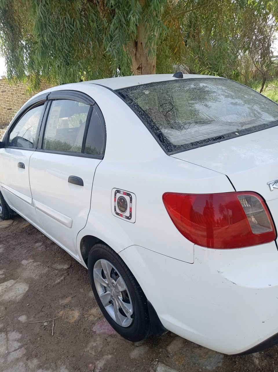 كيه ريو موديل ١٢ خصوصي شكل القديم بيه جاملغ بدل مكينه  ١٦٠٠ اوتوماتيك سياره بأسمي السعر خاص السياره خليجيه بأسمي سنويه 31 رقمي ***********

