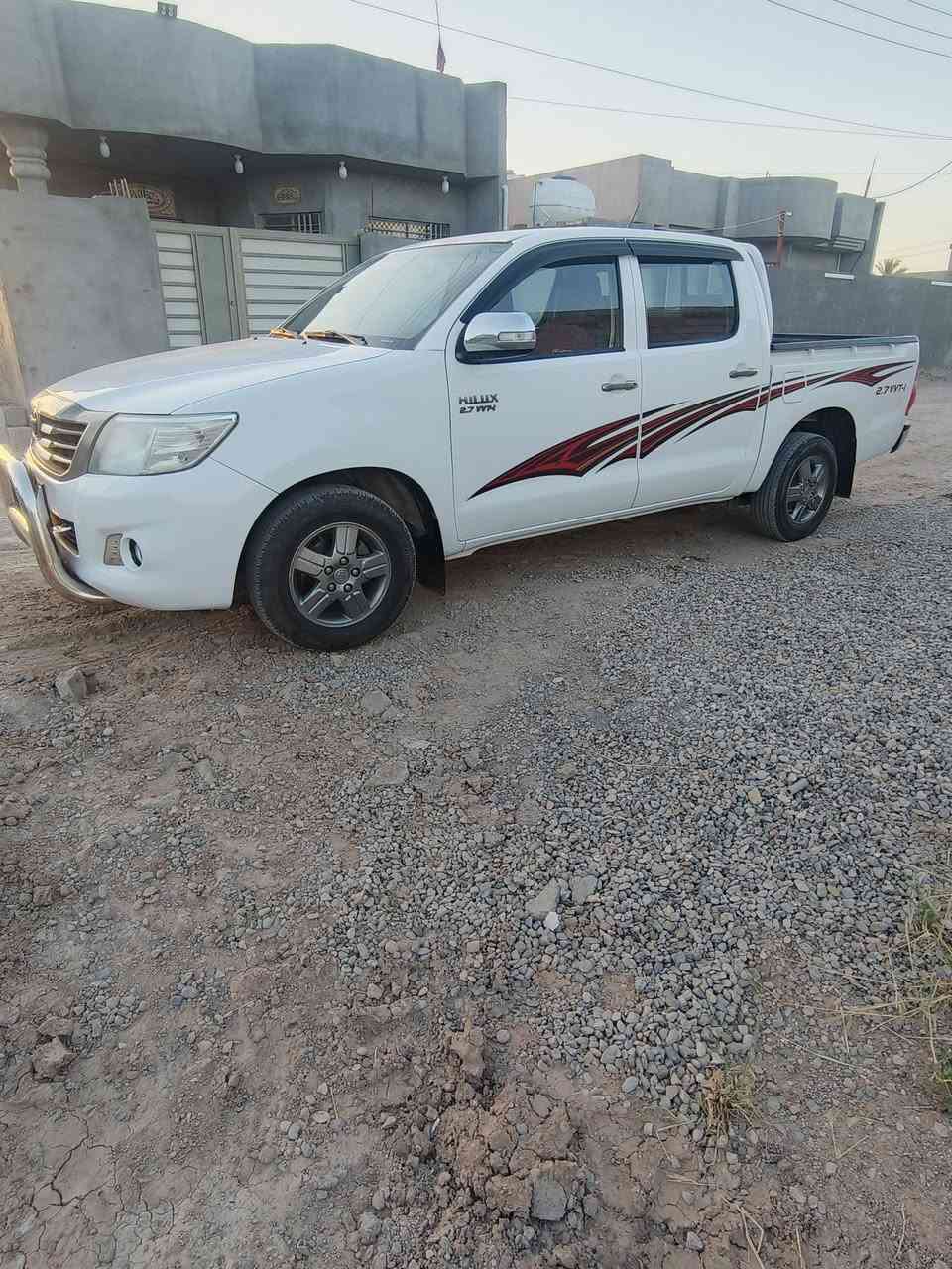 سلام عليكم للبيع ٢٠١٤ رقم ديالى بسمي كلشي واضح بالصورة وال سونار للاستفسار *********** مكان بغداد بسمايه سعر ١٩٠ بيه حك الجيه
