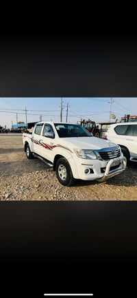 تيوتا هايلوكس للبيع موديل 2014 سياره جديده تخم تاير  صدر جديد  لايت زي...