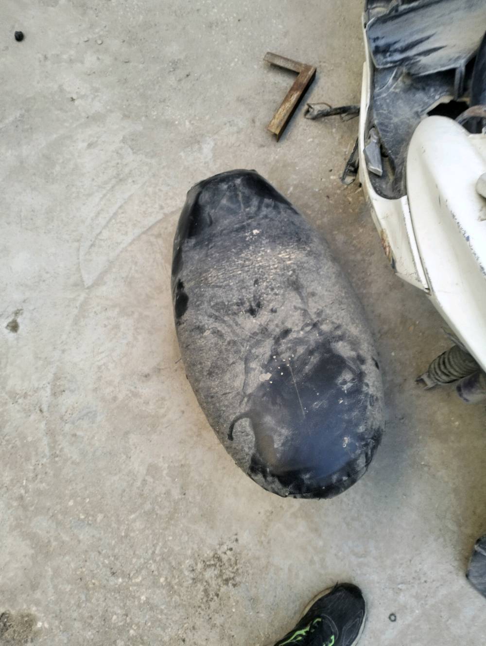 كربلاء بوبيات 
شاصي سكنس شمعه 
سوادات كامله دبل خلفي كهربائيات ترتيب 