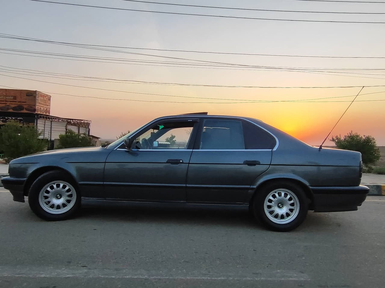 السلام عليكم بي ام 520 كير عادي
موديل 91
محرك وكير شرط لاتنقيص ولاتبخير
طخم خير من الله بدون حادث لا بارد
مصبوغه جماليه دبل جكمجه وبرده بلاديه
تبريد وتدفئه شرط 
سنويه باسمي تحويل مباشر 
لايتات زنون اصلي 
وسعرها مناسب 48 ومجال بسيط للطيبين
السياره جاهزه  خاص ماجاوب 
للتوصل عالرقم /وتساب
***********
