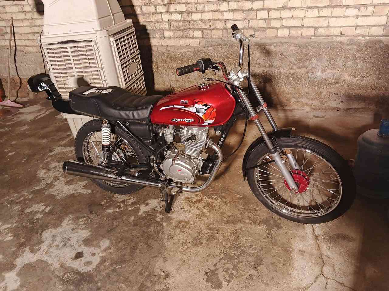 البيع دراجه اوراق سكنر موديل 25 دراجه مال جناي يعني من الشغل البيت اريد مراوس بدايون عضم لو بيع رايدها450وبيها مجال مكاني كربلا حي العسكري رعمي ***********
