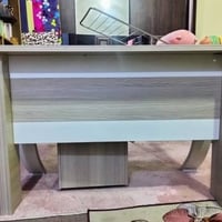 ميز مكتبي اخو الجديد السعر 120 الف  07729152196 07901271586