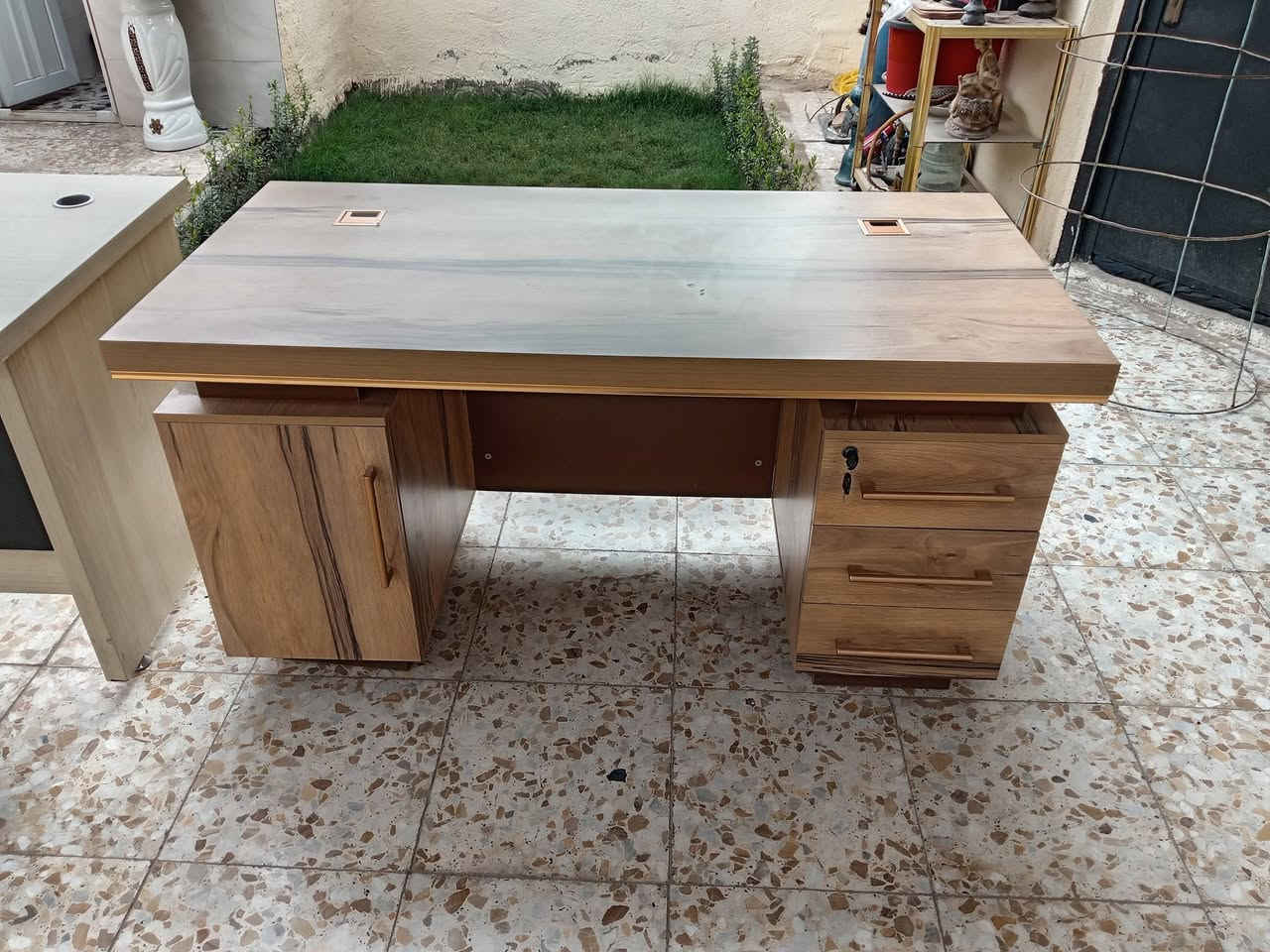 بغداد نهايت حي ور سبع قصور يوجد توصيل عندي الكل بغداد الشراي النتصال على رقم موجود واتساب *********** يوجد توصيل عندي الكل بغداد 👋
