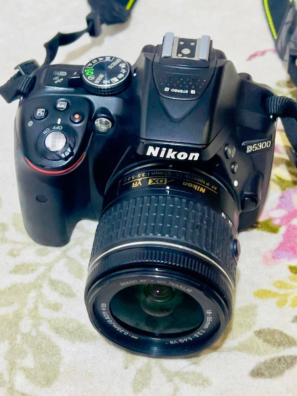 كامره نيكون 5300 جديده بالكارتون
اخذتها جديده قبل فترة وما ستخدمتها
نضيفه كلش نفس ما موضح بالصور
وياها رامين 32 و64
وبطاريه وشاحنه وجنطه وحزام كتف
وكيبل ناقل صور .

اريدها 400 وبيها مجال قليل
مكاني الناصرية مركز ماعندي توصيل
الاستفسار خاص او واتساب ***********
