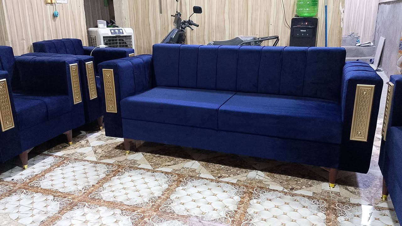 تخم ١٠ مقاعد للبيع نضيف جدا بدون اي ضرر مستخدم أقل الاسبوع جديد مفصل تفصال مو جاهز السعر ٤٢٥ بي مجال بصيط مكان بغداد اي استفسار خاص رقم الهاتف ***********
