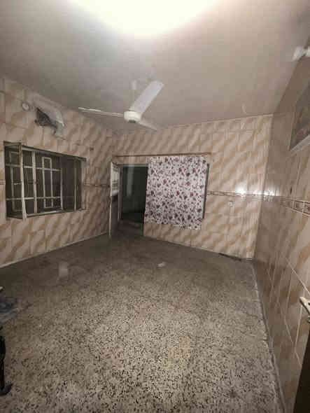 #للايجار_للايجار 

🏠 / دار للايجار مساحة 200 م 

🧱 بناء نضيف وموقع هادئ
                 
الطابق الاول/ مطبخ. أستقبال. هول . غرفتين نوم . مجمع صحيات.كراج . صحيات خارجية 
 
الطابق الثاني / غرفة نوم وسطح

🌎 الموقع / شارع الحسينيه جهة حي الاساتذه موقع مرتب

سعر الايجار // 400 الف                         
         
للأستفسار اكثر  مراجعة 
#مكتب_الود_للعقار_والمقاولات 

بداية شارع الحسينية من جهة شارع 80 قرب صيدلية الكمال 
او الاتصال :

 ***********
***********
***********
