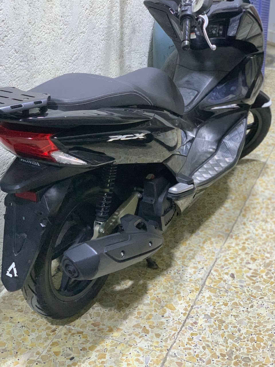 دراجة مال رمبه نازله من معرض القبطان 

جديده كلش شخط واحد ما بيها  ولا صبغ ولا كفر تجاري كله بلادي جاهزه دراجة محرك 125 لون اسود شذره ماشيه 45 مكفوله كفاله عامة حساس زدحام حساس ستان كلهن شغلات برغي ما مفتوح بدراجة وناعمة مكينتها  ودراجة نضيفه كلش مو تعبانه و راكضه 

وصل معرض +منفيس +العده مالتها + سويجين وي دراجة 

📍📍 مكاني #ديالى بعقوبه ‼️

الشراي يتصل ويدلل ***********
