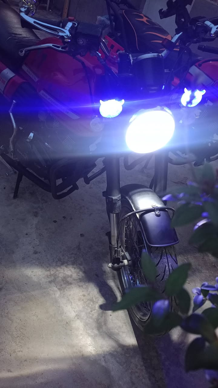 بيع أو مراوس بدايوان أو فرق/// لايتي موديل 20 أوراق أصولية جدد دراجة حلوة وجديدة// السعررر 1250 //العنوان كوت الدجيلي// ***********
