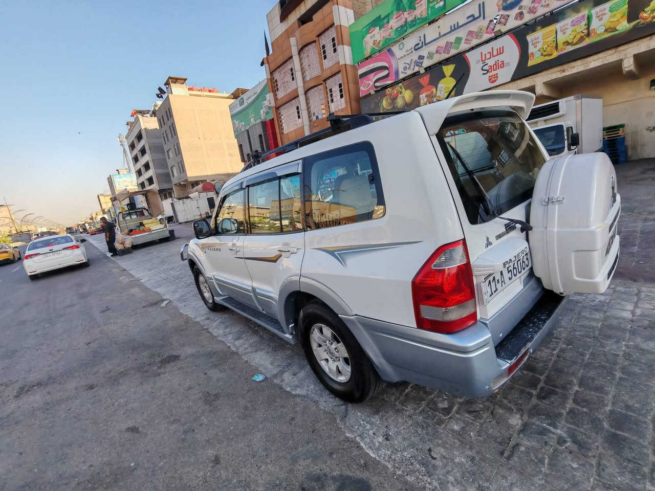 باجيرو
موديل 2006
  مكينه 3000
جاهزه من دعاميه الى دعاميه
فقط تبديل سائق
رقم بغداد مكان بغداد
***********
صبغ جزء من جاملغات الخلفيه مو كل جاملغات
دعاميات وكفرات بلاستك صبغتهن جماليه مع بولش عام
السعر ٩٥ بيها مجال بسيط  بيع فقط بدون مراوس
