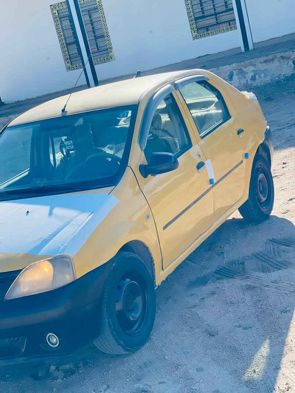 رينو للبيع 2009
بسمي رقم مثنى نكليزي 
 مكينه وكير  جدد حاويه 
مكاني الخضر 
سعر 33 بيه مجال 

‏‪***********‬‏
