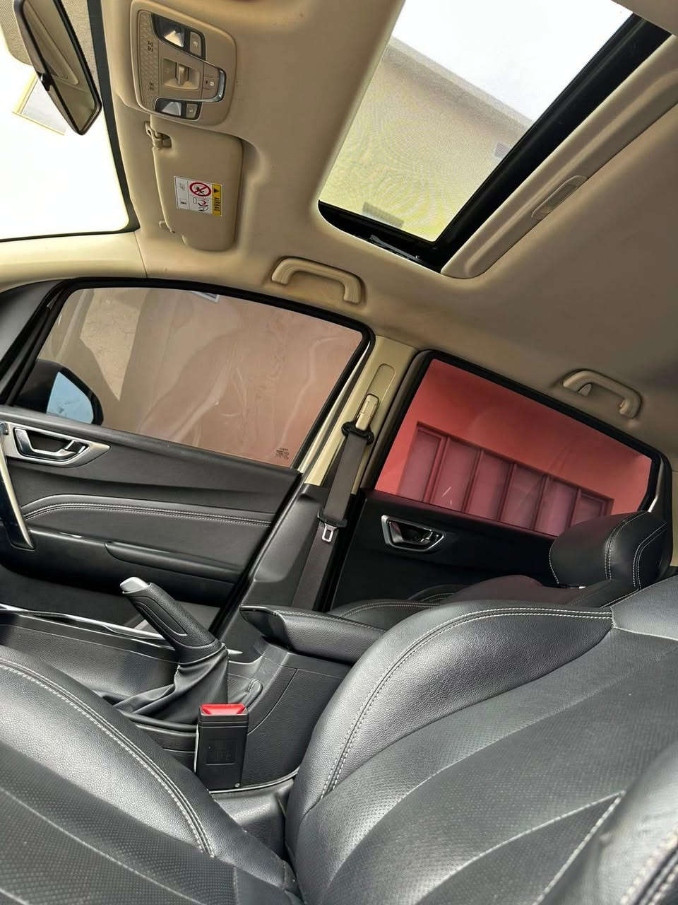 *GELLY GX3 PRO FULL*

🔥 *Preço:11.850.000KZ  (Negociável)*
📍 *Localização: Talatona*
WhatsApp e chamada 931564050

- Galp Gasolina 
- Motor Selado 
- Caixa automática 
- Ignição  start 
- AC top 
- câmera de re
- Teto solar 
- Tela multimédia 
- Lote 5
- 36 mil km
- Bancos em couro 
- Estado impecável 
- Pintura de origem 

Negócio sem curvas Luanda, Angola


**إذا كنت صاحب هذا الإعلان وتريد حذفه لأي سبب، رجاءا أرسل رسالة إلى الدعم الفني**