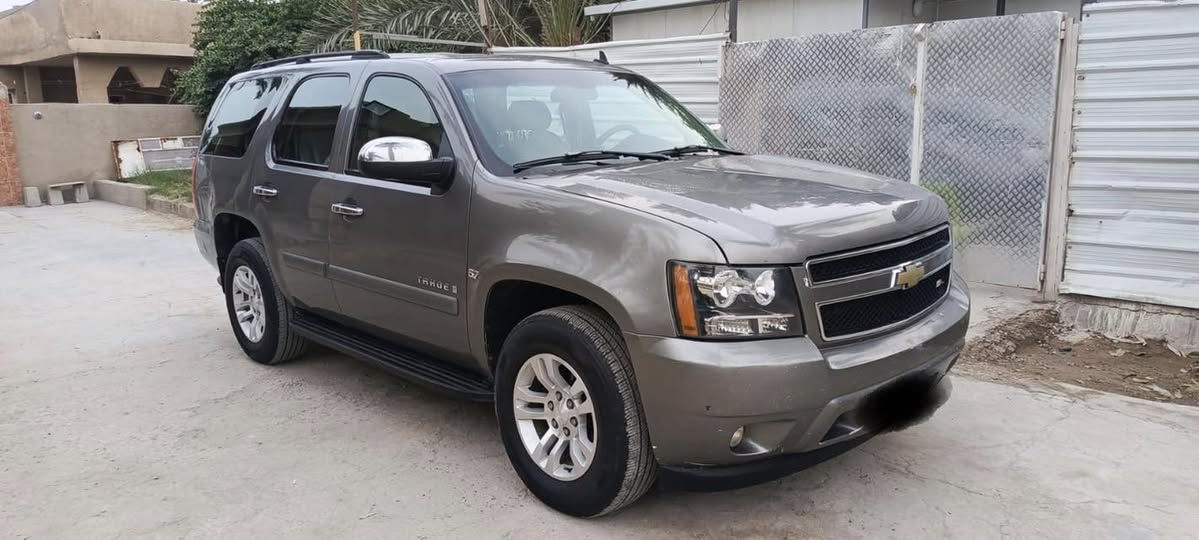 سلام عليكم
تاهو للبيع LT2007 بس مواصفات LTZ
مواصفات السيارة
1- شاشة كامرة حساسات
2- فتحة سقف
3- كشنات كهرباء
4-اشاير بالمري
5-مري شفط
6-تحكم بدوسة البانزين والبريك
7- كشنات جلد رصاصي
8-تحكم ستيرن
9- مثبت سرعة
10-قطعتين تبريد ثلج
11-تحكم تبريد منفصل
12- اربع انظمة دفع
13- تشغيل عن بعد
14- انارة ترحيب
15- ادامة كاملة للسيارة 
سيارة قطعة واحدة صبغ وبيها بارد قليل مثل ما موضح بالسونار السيارة صدر جديد نوزلات بلكات جدد راديتر جديد مشط ستيرن جديد فيت بم وعبوة وفلتر بانزين جديد فقط (حجر البيئة ملغي اني لاغي) والباقي كفالة رقم سليمانية الجديد بأسمي سنوية 2026 مكانها بغداد

***********
