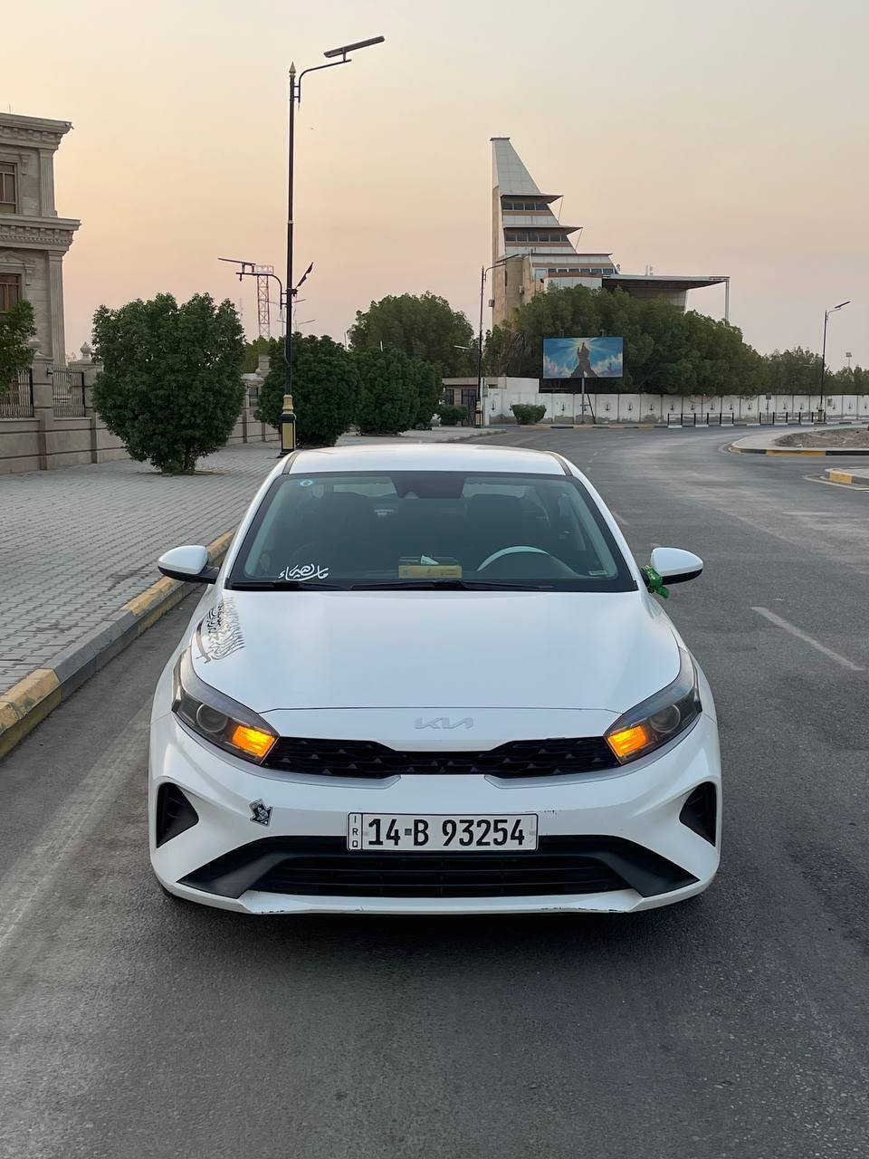 السلام عليكم
فورتي 2022 وارد امريكي حره بأسمي رقم بصره ضرر صندوك كلها ليبل واحد مكينه دوش 2000 گير AT
السعر 117$ وبيها مجال حك الجيه 

مكلف بل نشر 
رقم صاحب السياره
***********
