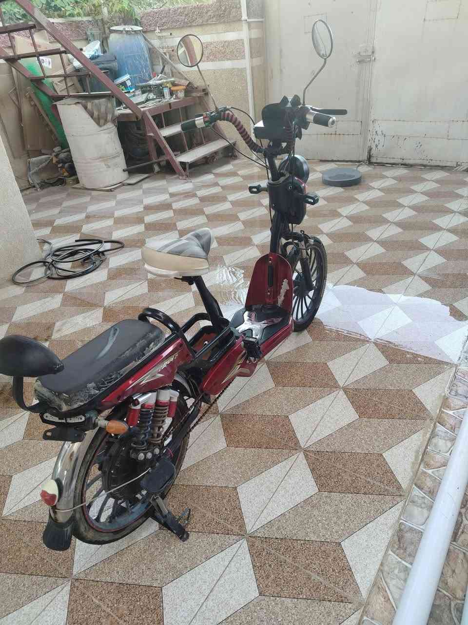 السلام عليكم، ماطور شحن للبيع
مبدل سرج طبي مريح، دبل أمامي جديد، وتايرات جديدة.

​الوضع الحالي: الماطور شغال مضبوط ، العيب الوحيد البطارية نص عمر.

​📍 الموقع: بابل - مركز الحلة

​📞 للتواصل (واتساب أو اتصال): ***********
