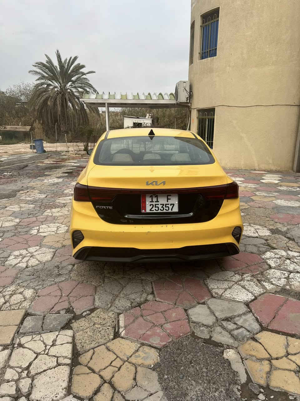 يا الله سلام عليكم فورتي مديل ٢٠٢٢موصفات نص فول السياره الله شاهد ما مصعد بيه عبري سعرهه ١٣٥وبيهه مجال بيهه منضومه غاز ومدوشمه عام تخم تاير جواهه باتر جديد يعني السياره جاهز كبل للشارع كيرهه سيفيتي مكانهه بغداد بسمي الساره تحول ثاني يوم***********السياره ماشيه ٧٠مايل
