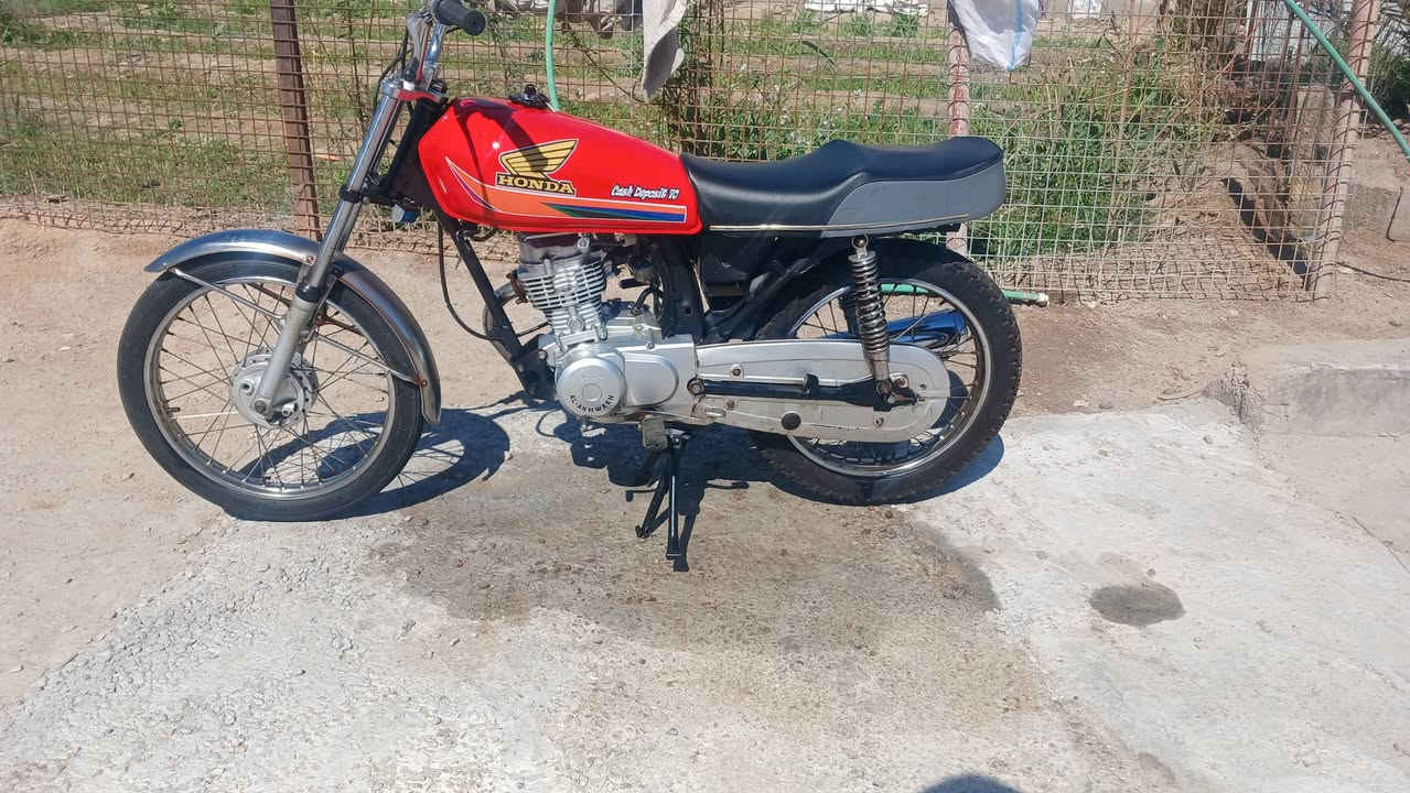 سلام عليكم للبيع دراجه رابيدو     دوات مكفوله من سرقه  مكاني البصره ابي الخصيب باب طويل.  سعر  ٤٧٥   رقم الهاتف  ***********
