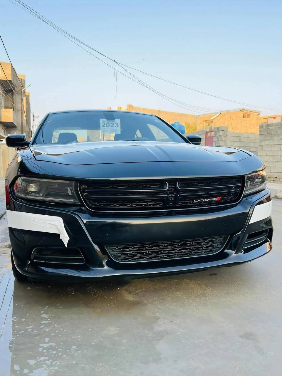 سلام عليكم جارجر 2023 لون اسود  سياره حادث موضح بصوره ما واصل لدواخل بس لبنيد مبدل فقط 
سياره بجيس معنه الكلمه
كامله مكملهه من كلشي
مكان /بغداد /رقم /***********
