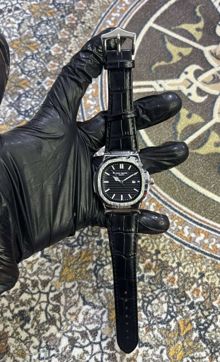 مزاد‼️
ثلاث ساعات رجالي بكوالتي جدا عالي
يبدا المزاد من 20 الف اقل رفعه 5 الاف
قبل المزايده الاعتماد الرقم والعنوان في الخاص


**إذا كنت صاحب هذا الإعلان وتريد حذفه لأي سبب، رجاءا أرسل رسالة إلى الدعم الفني**