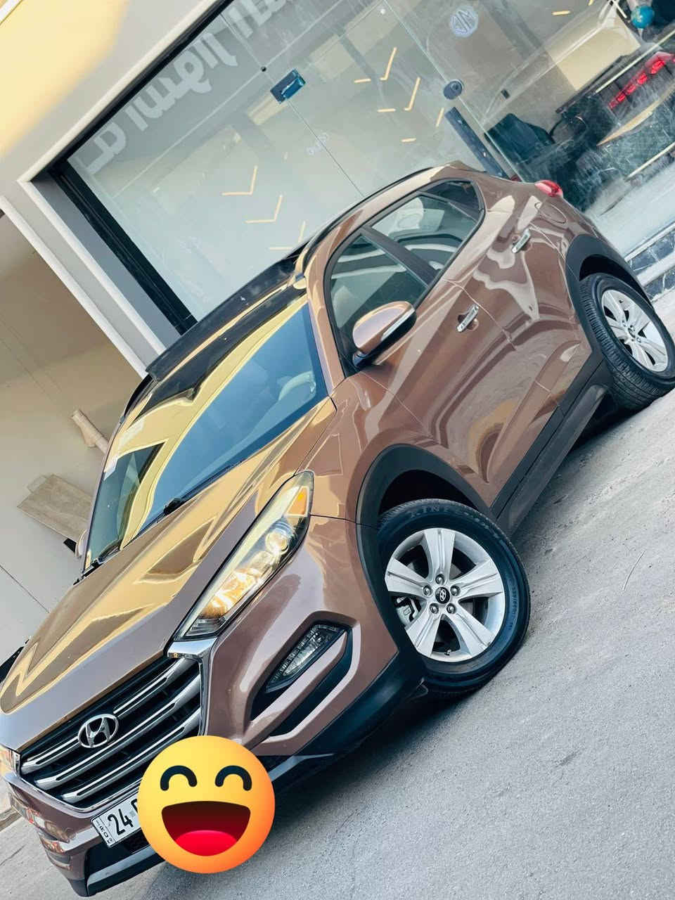 سلام عليكم سيارة تكسون 2016 فول موصفات بنورامه شاشه بصمه سعر 142 وبيي مجال صوره سونار رقم دهوك عنوان موصل للتواصل واتساب ***********
