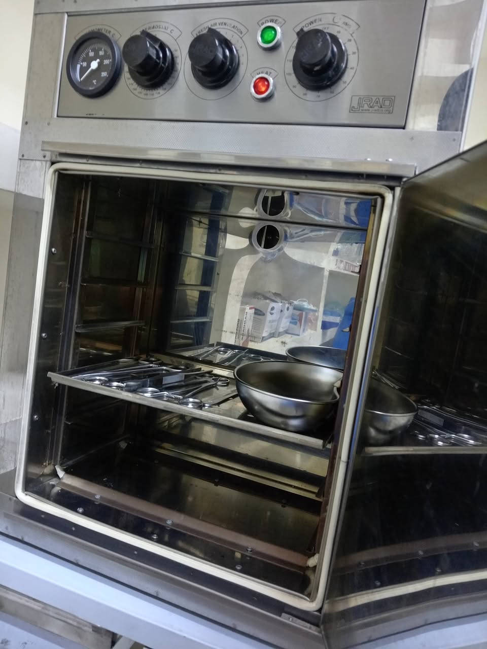 السلام عليكم اوفن تعقيم ادوات جراحيه مستخدم ونظيف السعر200 الف+ترولي مستخدم ونظيف السعر70 الف
المكان بغداد / التاجي/ معسكر التاجي باب الاول  مع الشكر والتقدير


**إذا كنت صاحب هذا الإعلان وتريد حذفه لأي سبب، رجاءا أرسل رسالة إلى الدعم الفني**