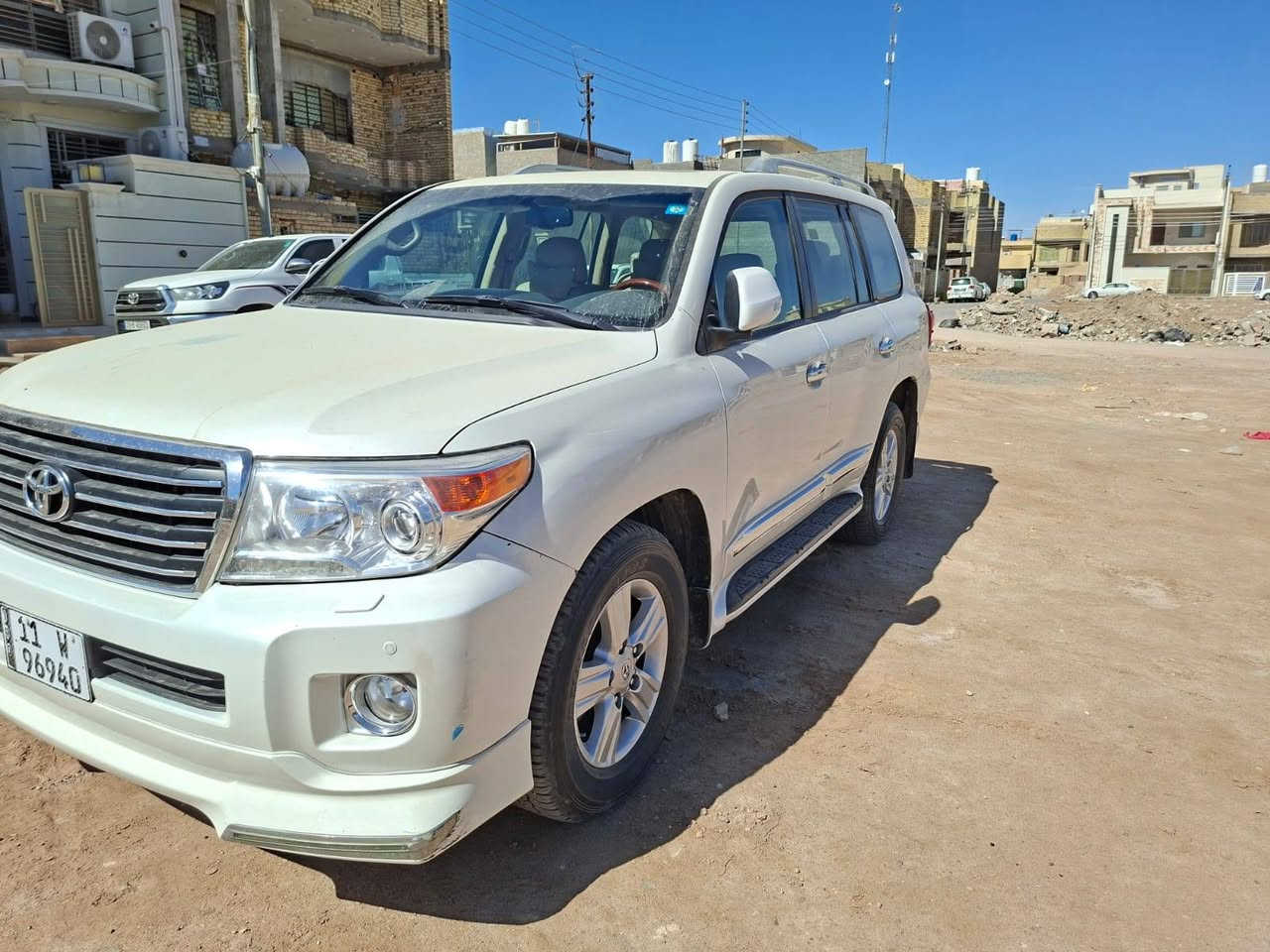 لاندكروز للبيع موديل ٢٠١٥ 
كلشي موثق بالسونار السيارة جاهزة 
ماشية ١٣٦ 
***********
السعر ٣٨٠
