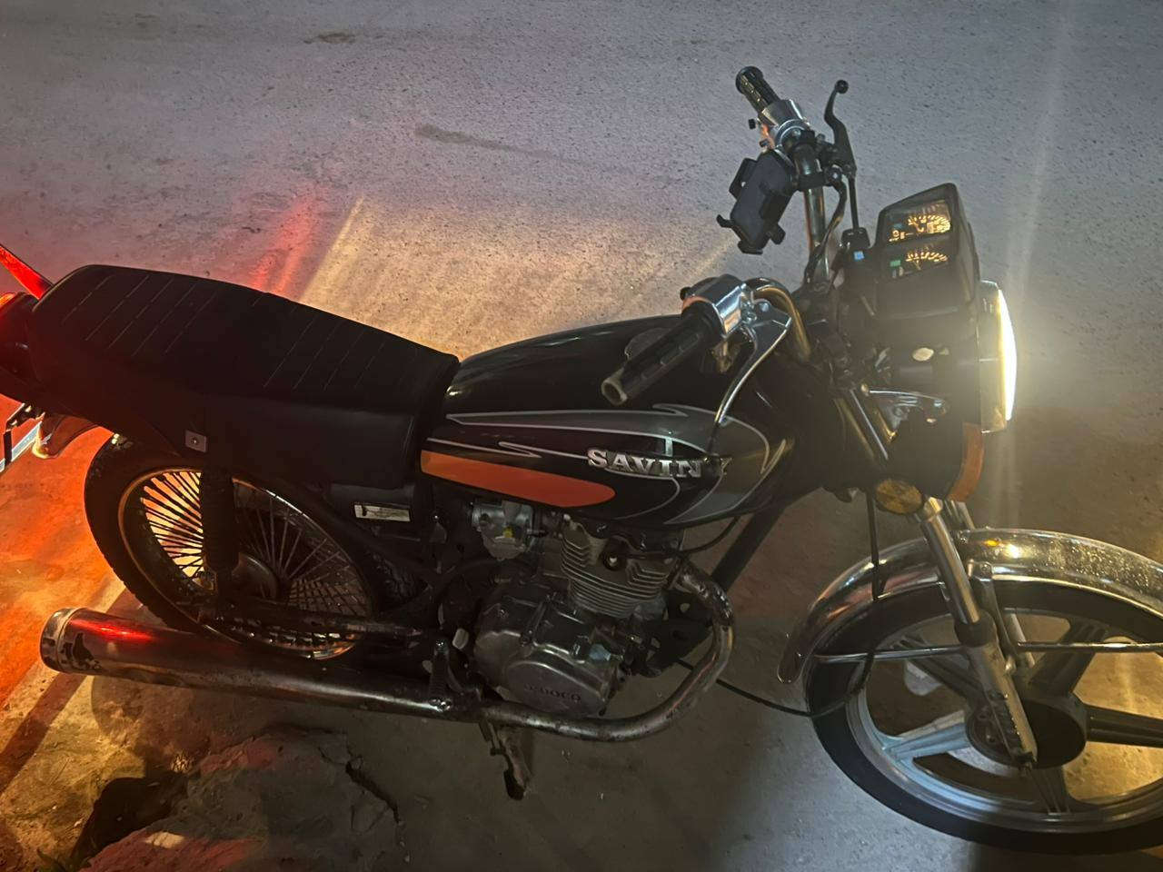 سلام عليكم دراجه ايرانيه ارشه للبيع اربعه كير كامله السعر 350  مكاني بغداد السريدات  ***********
