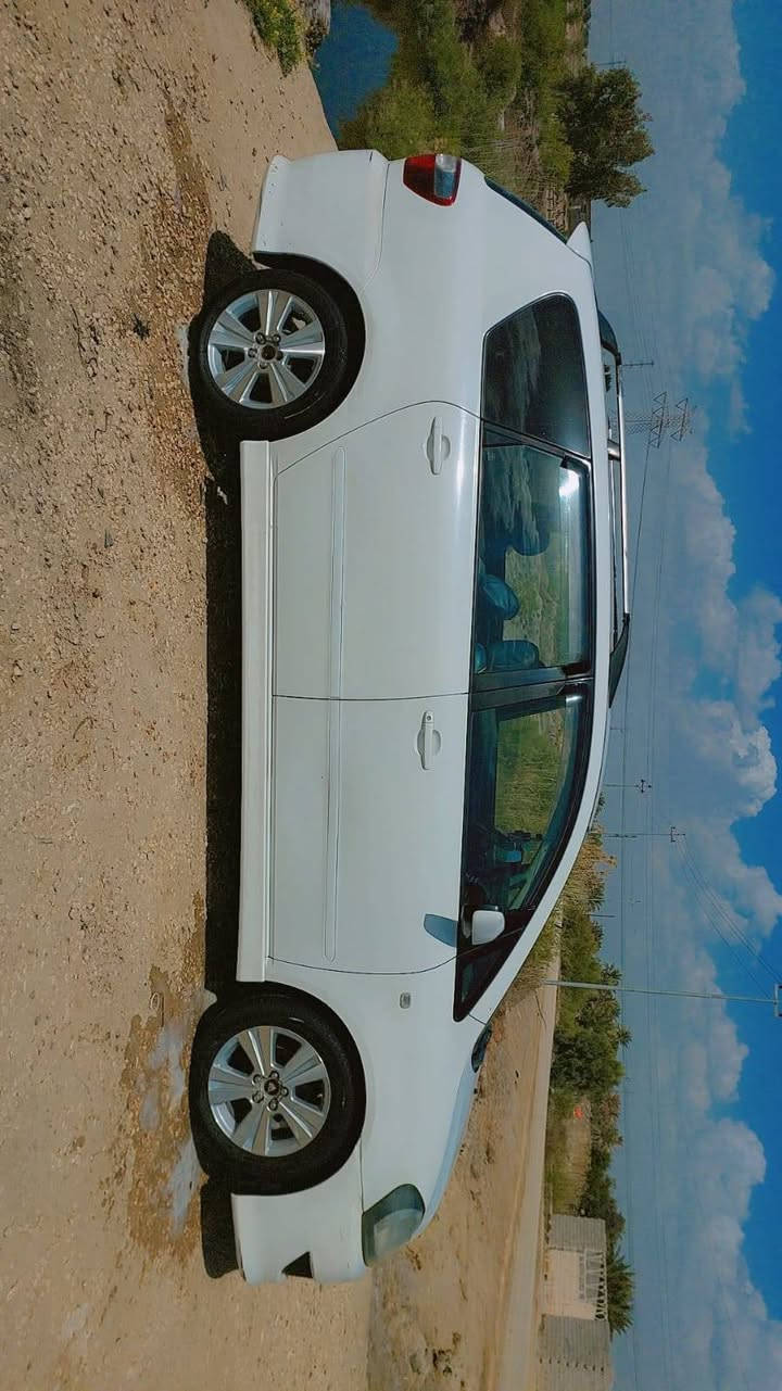 ابصم كرستال 2014
رقم صلاح الدين الدولي شرط المداور 
مكفوله من الضربه والصبغ وتبديل والاوصيليات والعيب الشرعي 
مكاني الديوانية مهناويه 
نقصها بس تبريد ماعرف شبي الصيف جان يشتغل 
مكينه كير وحداديه تخم تاير كيج حماوه  السعر 130وبيها مجال 
***********
