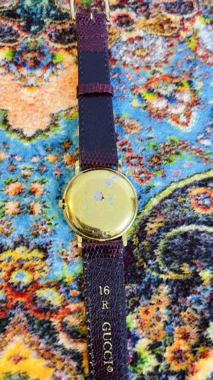 السلام عليكم
ساعه فنتج سويسري ماركة رايموند ويل 
المواصفات 
مينه مميزه جداً مشطبه لون رصاصي فيلي
ماكنه كوارتز معلمه رايموند ويل اصلي 
حبة ماس عله رقم 12 طلاء ذهب 
القطر 33 مم سير جلد طبيعي مستبدل 
وبك مستبدل 
السعر 100$


**إذا كنت صاحب هذا الإعلان وتريد حذفه لأي سبب، رجاءا أرسل رسالة إلى الدعم الفني**