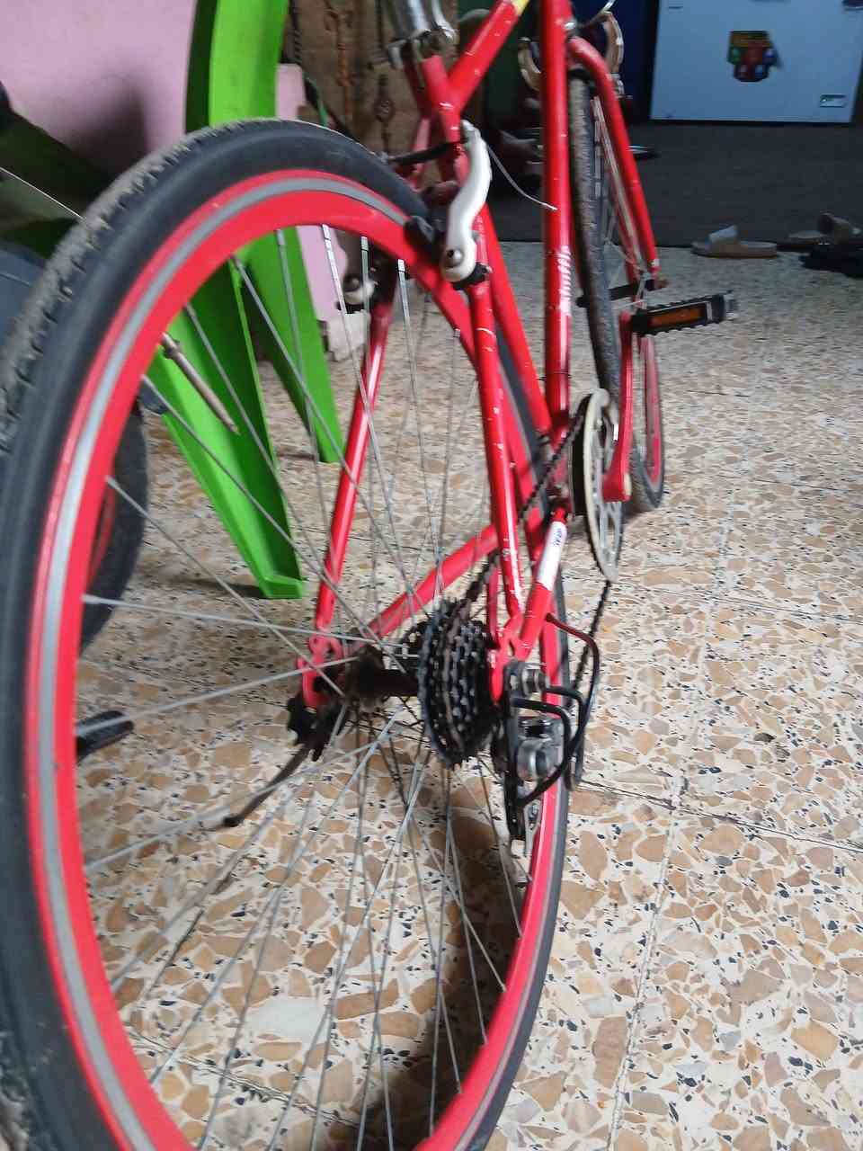 سلام عليكم شباب باسكل للبيع c700مكان بغداد مدينة الصدر ***********هاذ رقمي باسكل نضيف بس جملغ مابي
