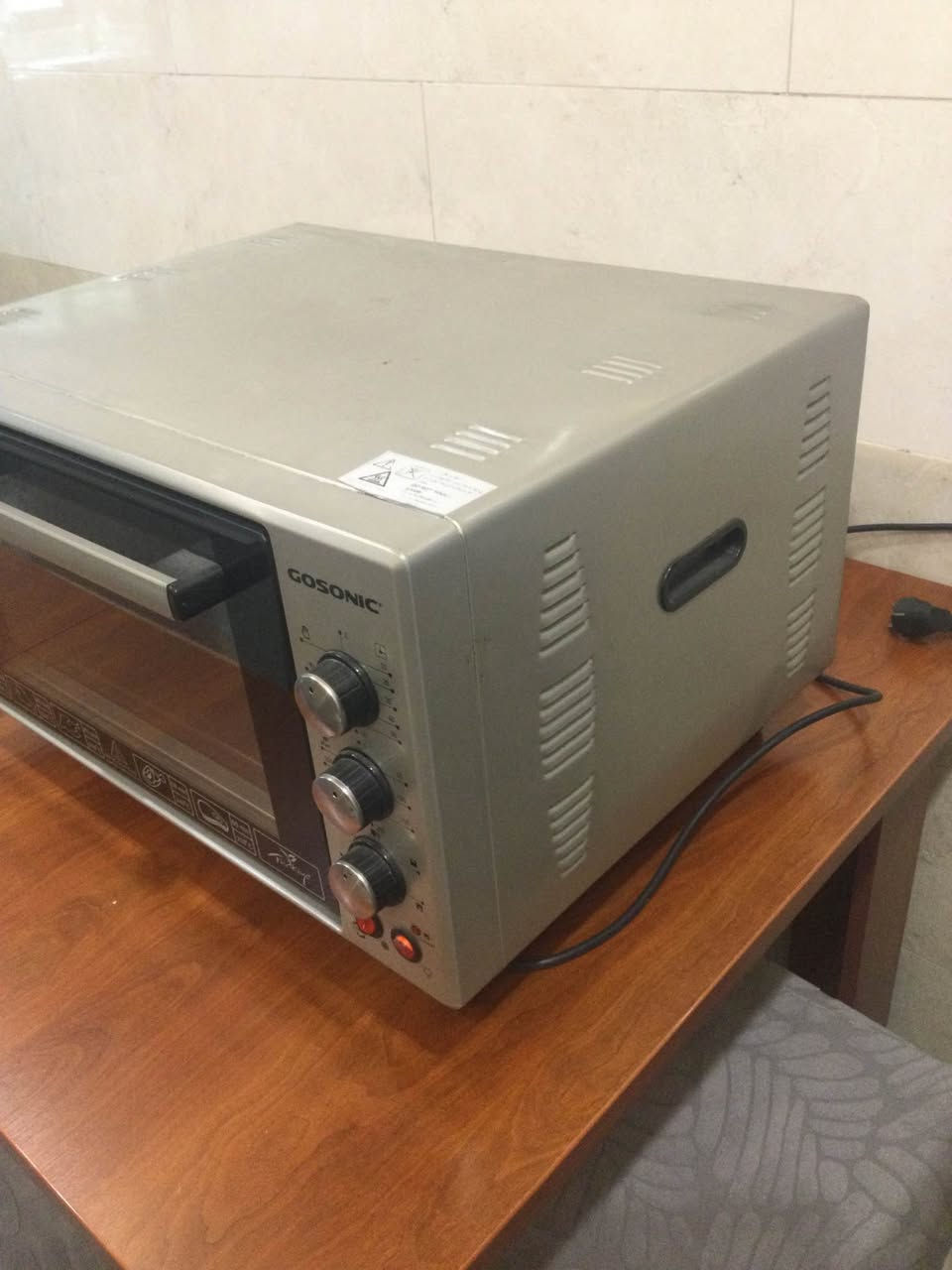 فرن كهربائي مستعمل حجم كبير من ماركة Gosonic التركي 
سعره 90 الف
العنوان
اربيل / تقاطع الاسكان شارع ٦٠ / خلف جامع قادر بله
يوجد توصيل فقط داخل اربيل أربيل, العراق


**إذا كنت صاحب هذا الإعلان وتريد حذفه لأي سبب، رجاءا أرسل رسالة إلى الدعم الفني**