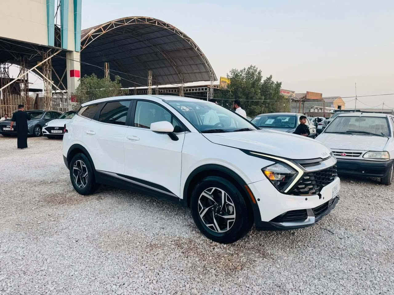 سلام عليكم دخول جديد كية سبورتج أمريكي  للبيع او ال مراوس موديل 24بدون رقم حادث سيارة تبديل جاملغ سيارة ماشية 40 الف  
كاميرا دوارة
اوتو هولد
اوتو ستوب
تحديد مسار
رادار امامي
اوامر صوتية
انظمة قيادة
مانع انزلاق
سايد بريك دكمة
نظام نزول المنحدرات
شاشة اعطال
حساس تايرات
مكينة ٢٥٠٠ دبل نوزل
كير AT ٨ نمر
السعر 
192بيها مجال بسيط  اي استفسار اتصال *********** مكان سماوه
