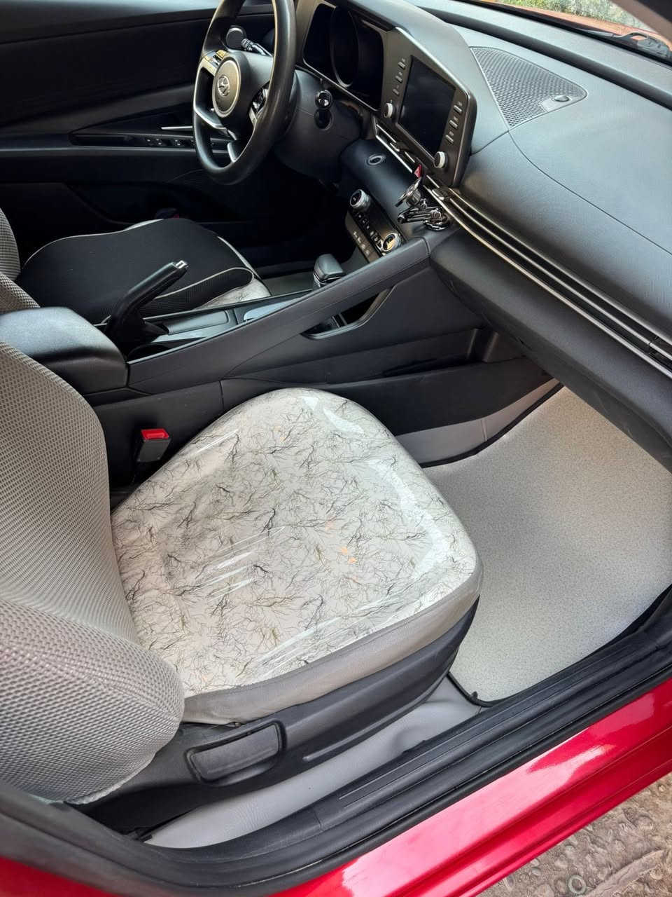 النترا موديل 2022 وارد امريكي كلين تايتل حادثها فقط الدعاميه الامامي بدون ايرباك ليبل واحد مكفوله من الصبغ ومن التبديل 
رقم بغداد باسمي 
محرك 2.0 كير At محور بلادي 
مواصفات نص 
بصمه 
مانع انزلاق 
شاشة 
كامره 
رادار جانبي 
رايدها ب ١٦٠$ ورقة وبيها مجال مكاني بغداد الزعفرانية 
رقمي ***********
