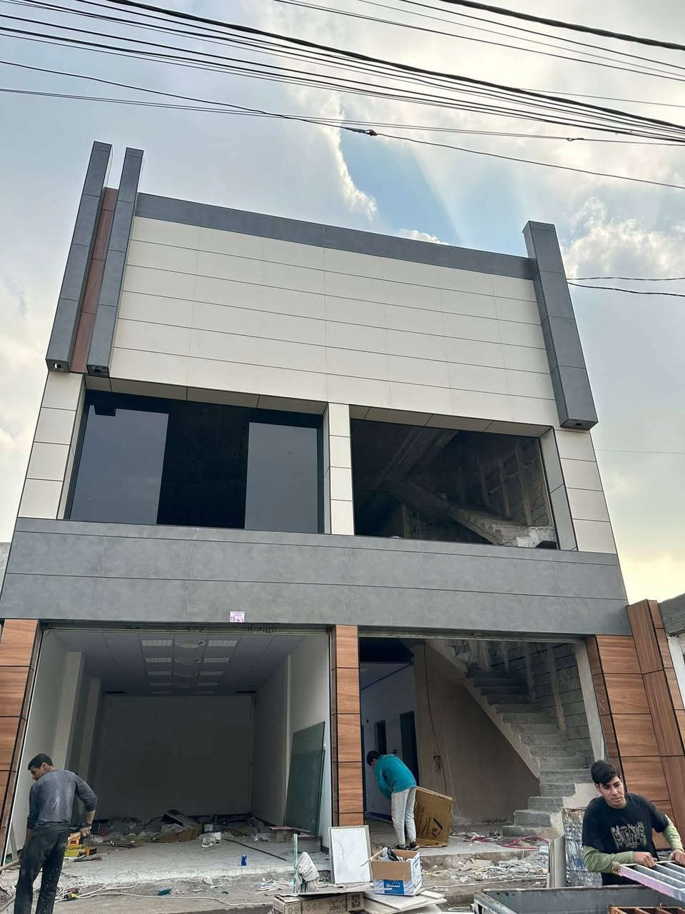 اعمالً واجهات زجاج كيرتن تغليف الواجهات بل بورسلين و ولفرونتك ول الكوته *********** عملنا بغداد وباقي المحافضات ***********
