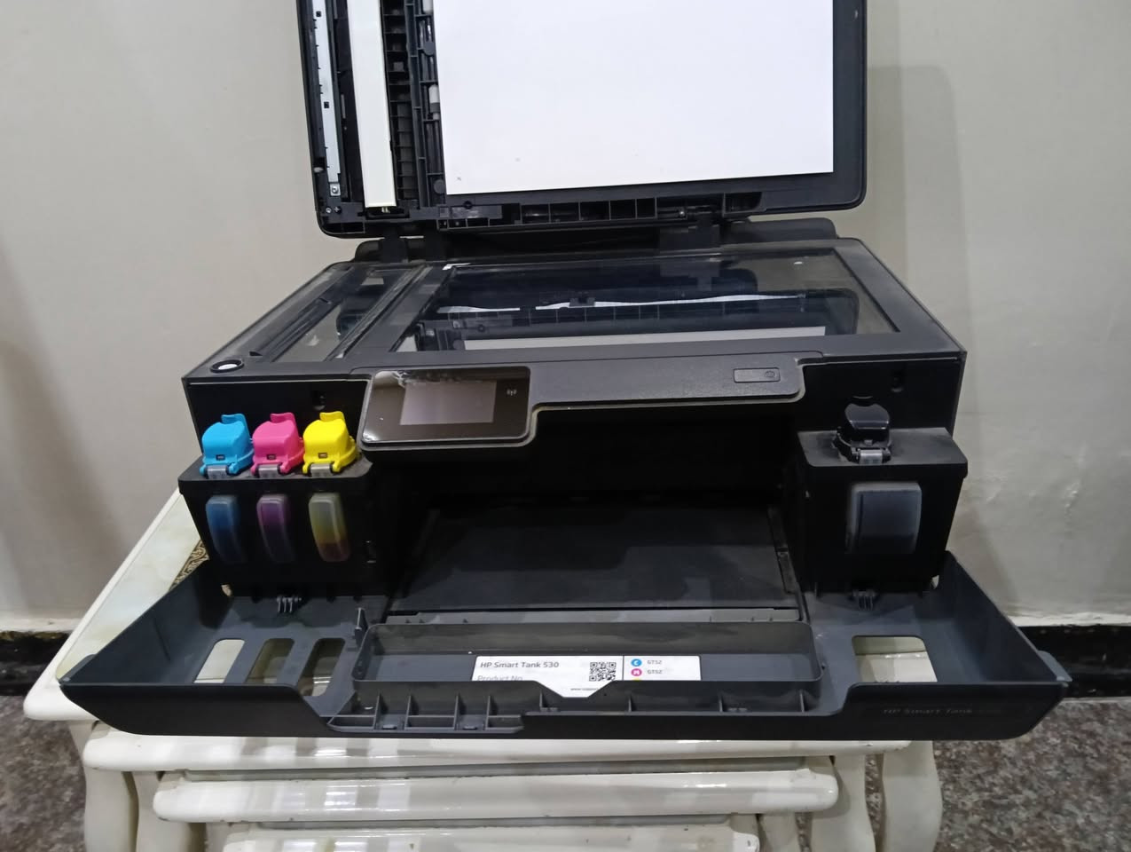 طابعة hp smart tank 530
حبر سائل تعبئة بيها adf تغذية اوراق من فوق 
شاشة لمس 
وايفاي للطباعة من الهاتف
سعرها 160 مكاني الدورة حي الصحة وعندي توصيل ***********
