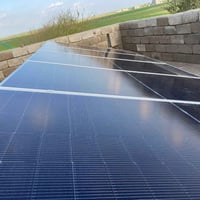 طاقة شمسية • تقسيط • كهرباء ٢٤ ساعة