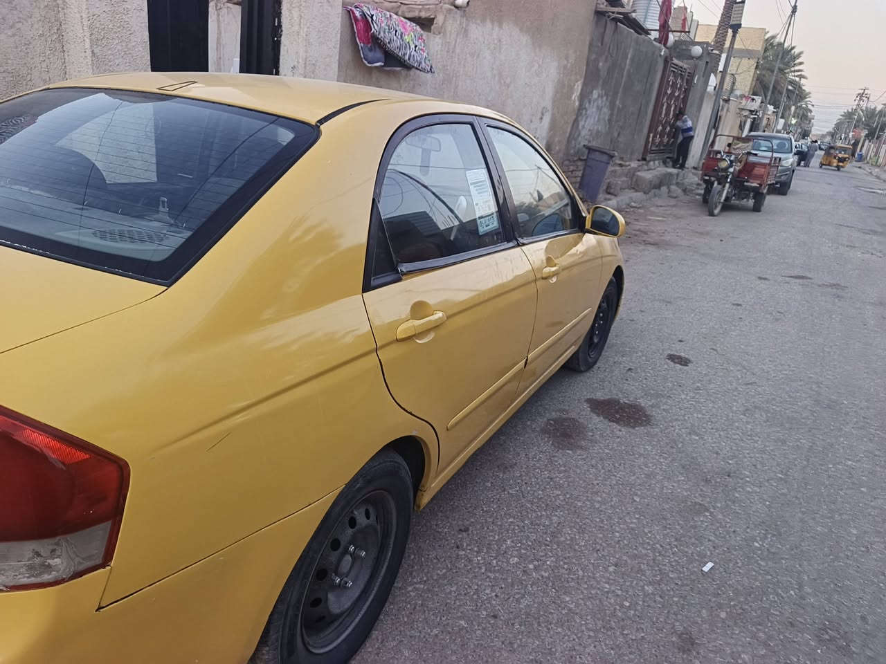 السلام عليكم سياره سبكترا موديل 9وارد امريكي حادثه جاملغ الخلفي بس الهلال مالته +محرك وكيير خير من الله  مصفره هيئه وغرامات السياره باسمي رقم نكليزي  مكان كربلاء ***********
