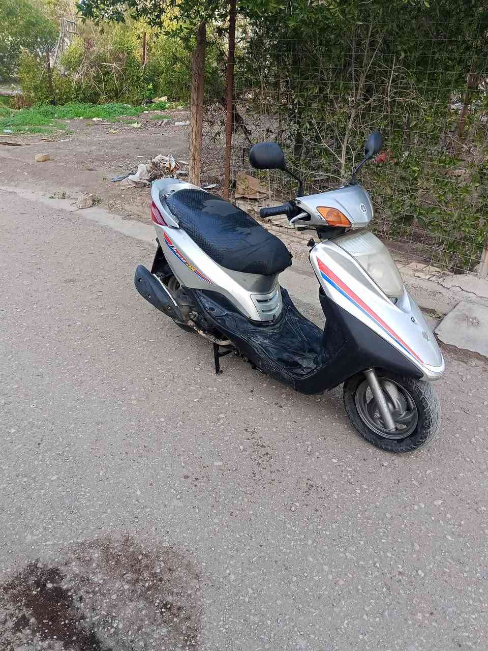 درجة بريز نظيفة حيل سلف هندر كهربائيات 
كلها شغاله اورقها كامله مكاني الشعب السعر
450التليفون***********
