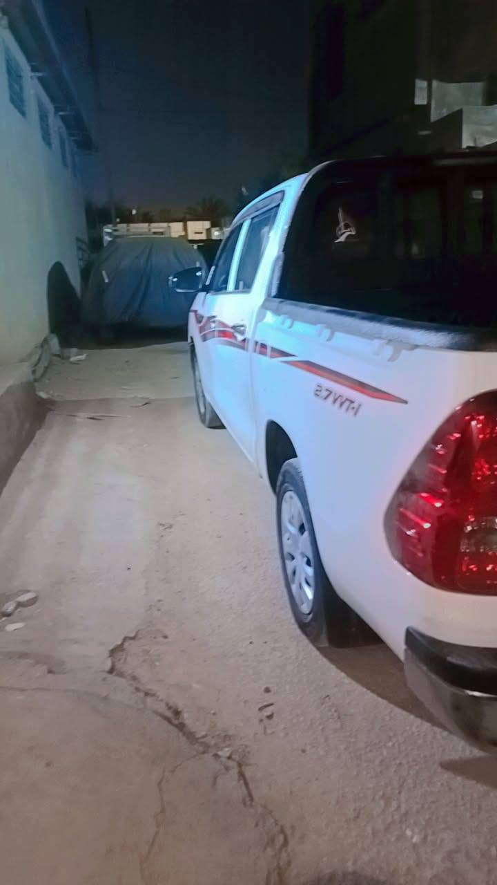 سلام عليكم شباب ليوم عدنه موديل 2025 كفاله عامه ما عدا الشخط بل خط مو بل حديد سيارة جديده حلووووووة كلش السعر 250بيه مجال حك الجيه رقم الهاتف ***********
