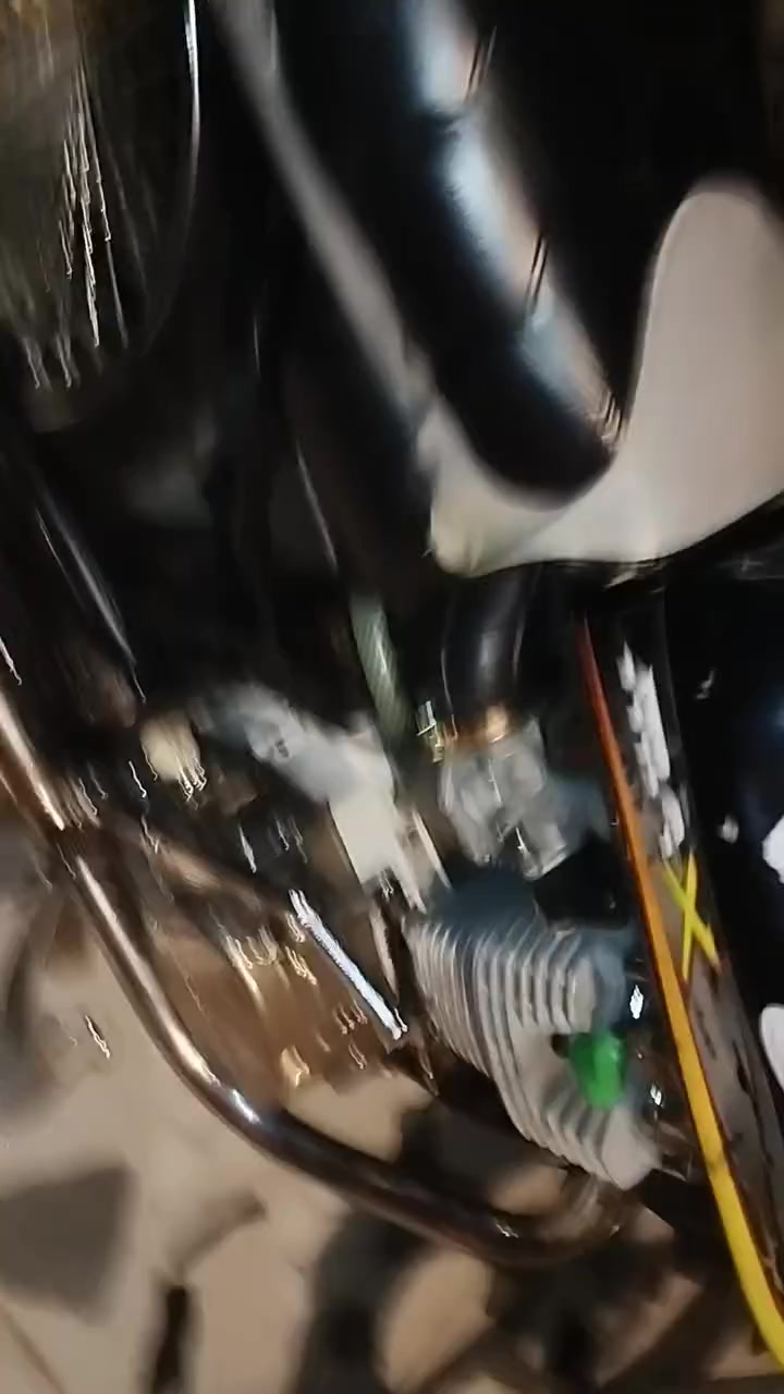 اربعه كير للبيع محرك 125cc ناقصه بس بنزات للبريك الخلفي شغال مابي اي عطل فقط لايتات يراد الهم تبديل سعر 200 وبي مجال بسيط مكاني اربيل مجمع الزيتون  واتساب ***********
