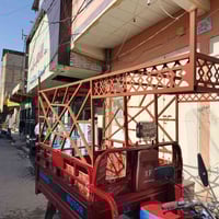 محجل جديد صارله يومين مشدود للبيع شارع 17 السعر 120  الاتصال 078198335...