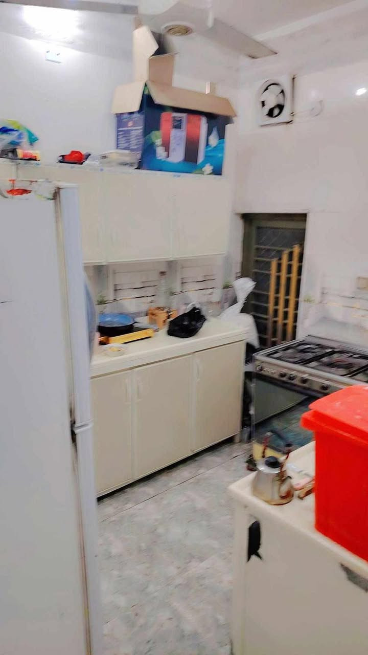 دار للبيع  زراعي المساحه  (85) متر بناء حديث
 الواجه (4 متر ونص والنزال 18متر )

📍 الشرقي من جهة مركز الشرقي الي بحي الشهداء 

غرفه وصاله ومطبخ  كونكريت مسلح

السعر (55) 
للاستفسار الاتصال ع الرقم (***********)
