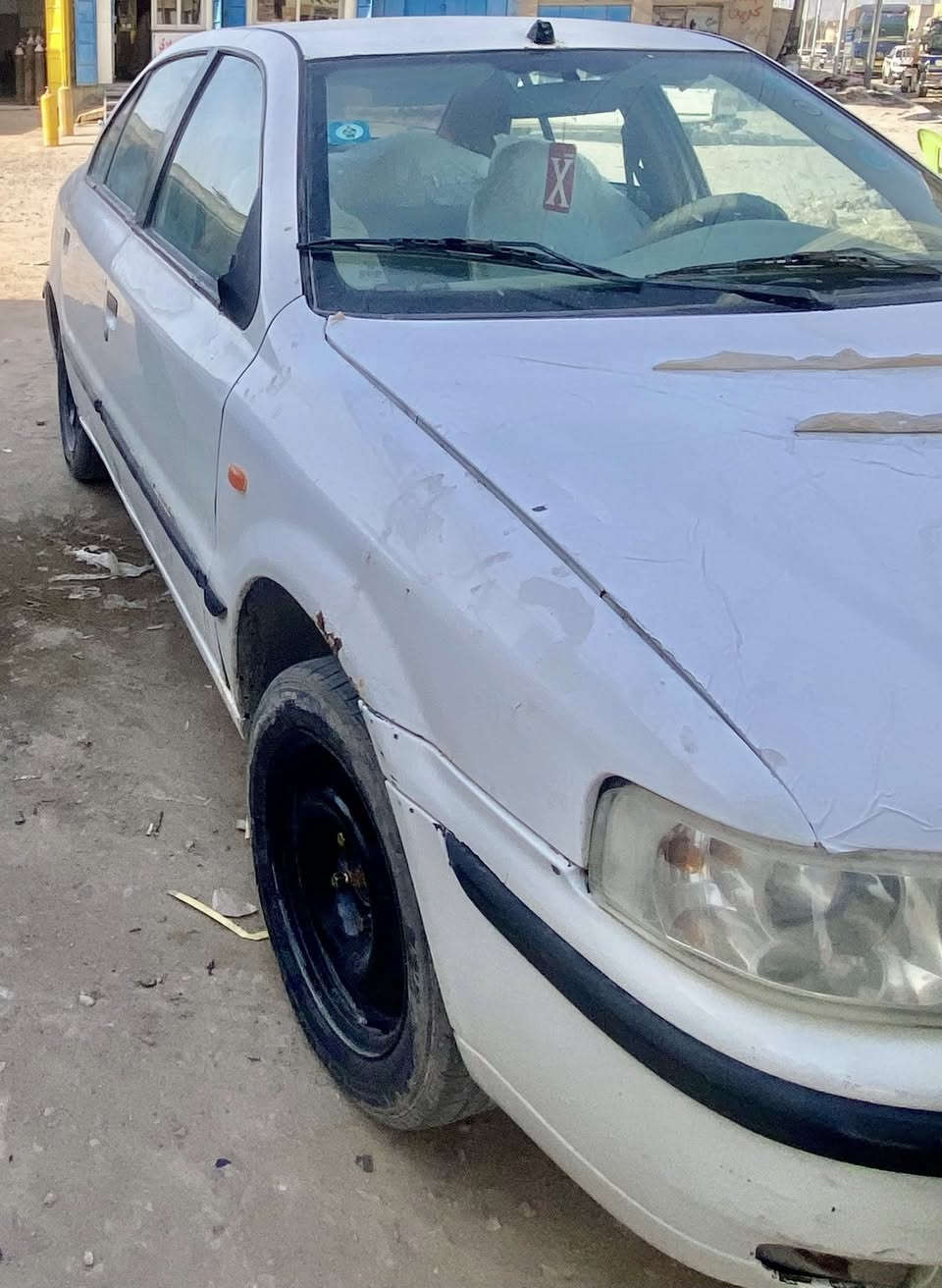 سلام عليكم سمند لبيع مويل 2010مكينه كير حدايديه حلوات عوزه السياره كهربايات  مكان السياره بصره السعر 25 رقم ***********
