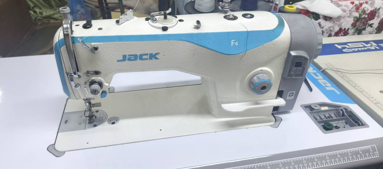 مكينه خياطه جاك جديده جدا كاتم بيها تحكم سرعه استخدام بيت جاهزه مع الميز مداخله تصليح ابد علفحص السعر ٣٢٥ وبيها مجال مكان البنوك


**إذا كنت صاحب هذا الإعلان وتريد حذفه لأي سبب، رجاءا أرسل رسالة إلى الدعم الفني**