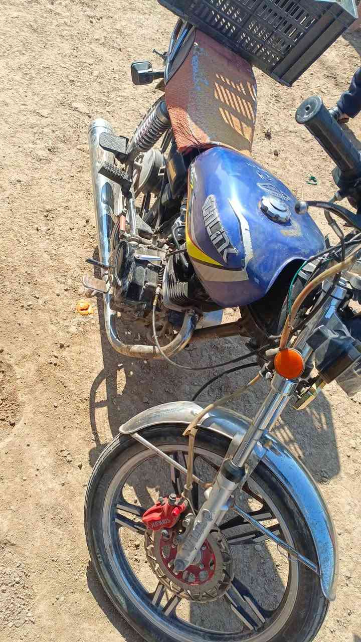 سلام عليكم شباب دراجه موديل 23 كلك مابيهه اوراق محرك مجفت مره وحده عله يدي صوت ناعم بيهه شلعه فول كهربائيات طافيه المهم ابيع كوم حديد هاذه رقمي بيهه واتساب ***********سعر خاص
