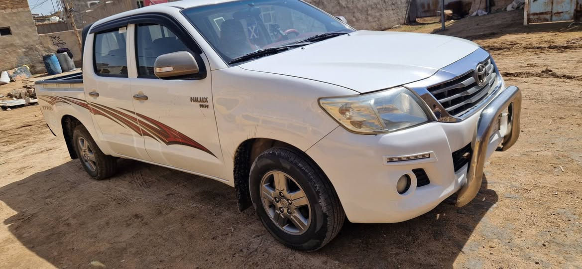 فلاونزه 14مكفوله
شاصي 19
205$
واتساب ***********
